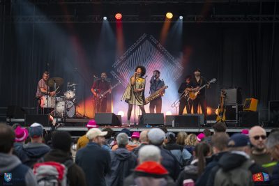 Agrandir l'image 6 sur 18, fenêtre modale