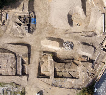 Vue aérienne des fouilles Saint-Louis